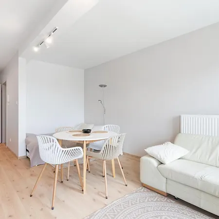 Solidarnosci Modern Beige By Bookinghost Apartment Rzeszów