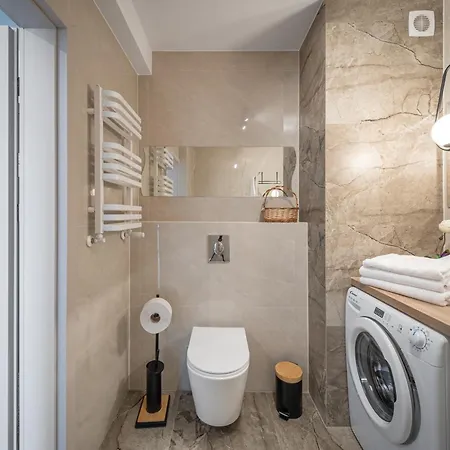 Solidarnosci Modern Beige By Bookinghost Apartment